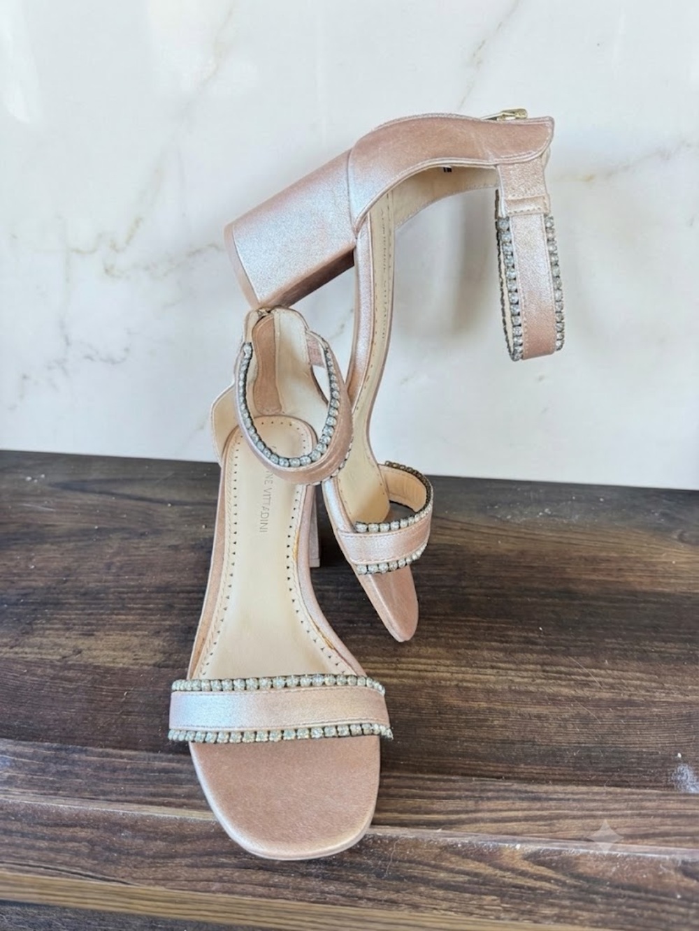 Adrienne Vittadini Asti Blush Rose Gold Rhinestone Block Heel Sandals Size 8M